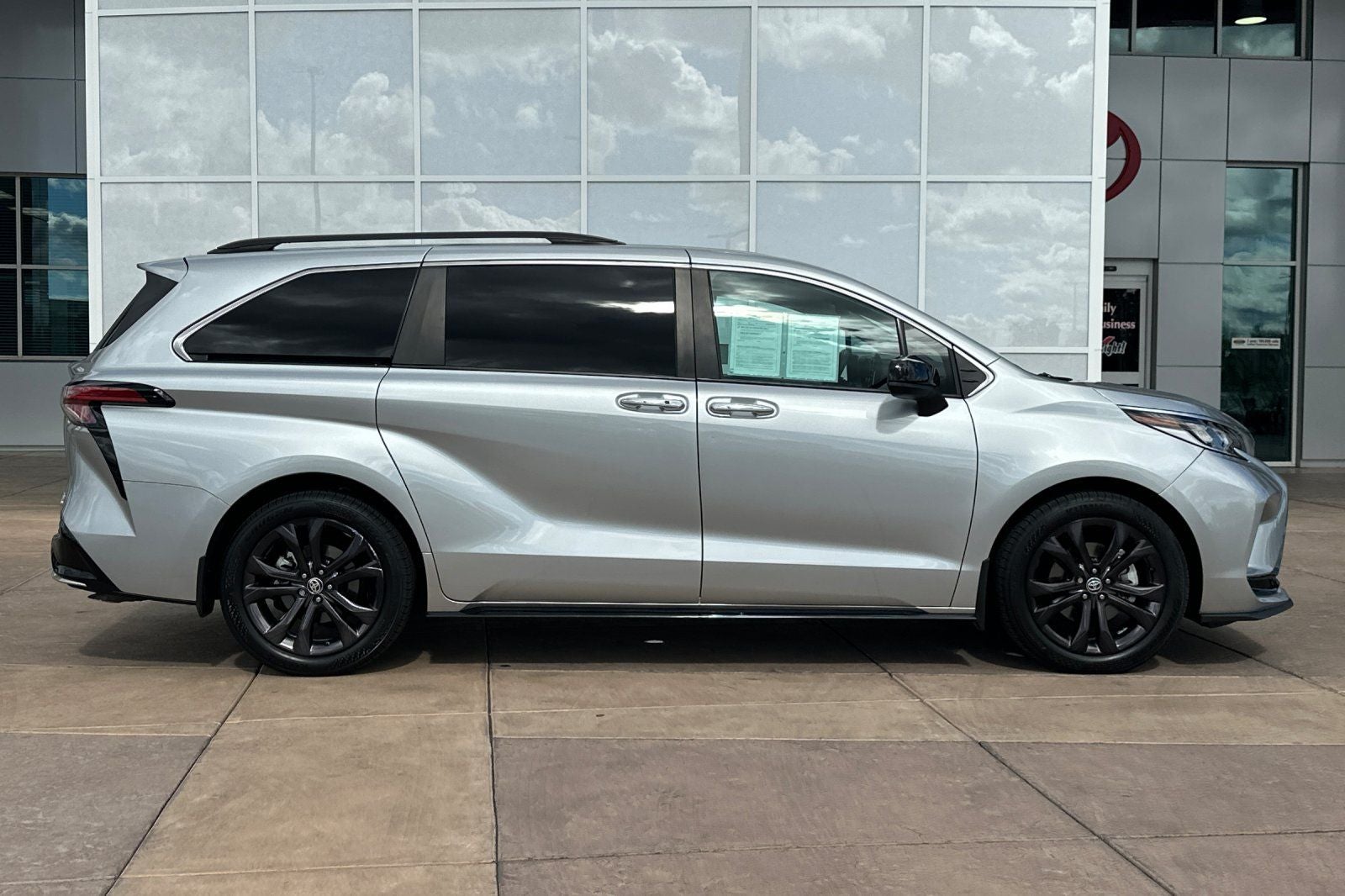 2024 Toyota Sienna XSE 7 Passenger