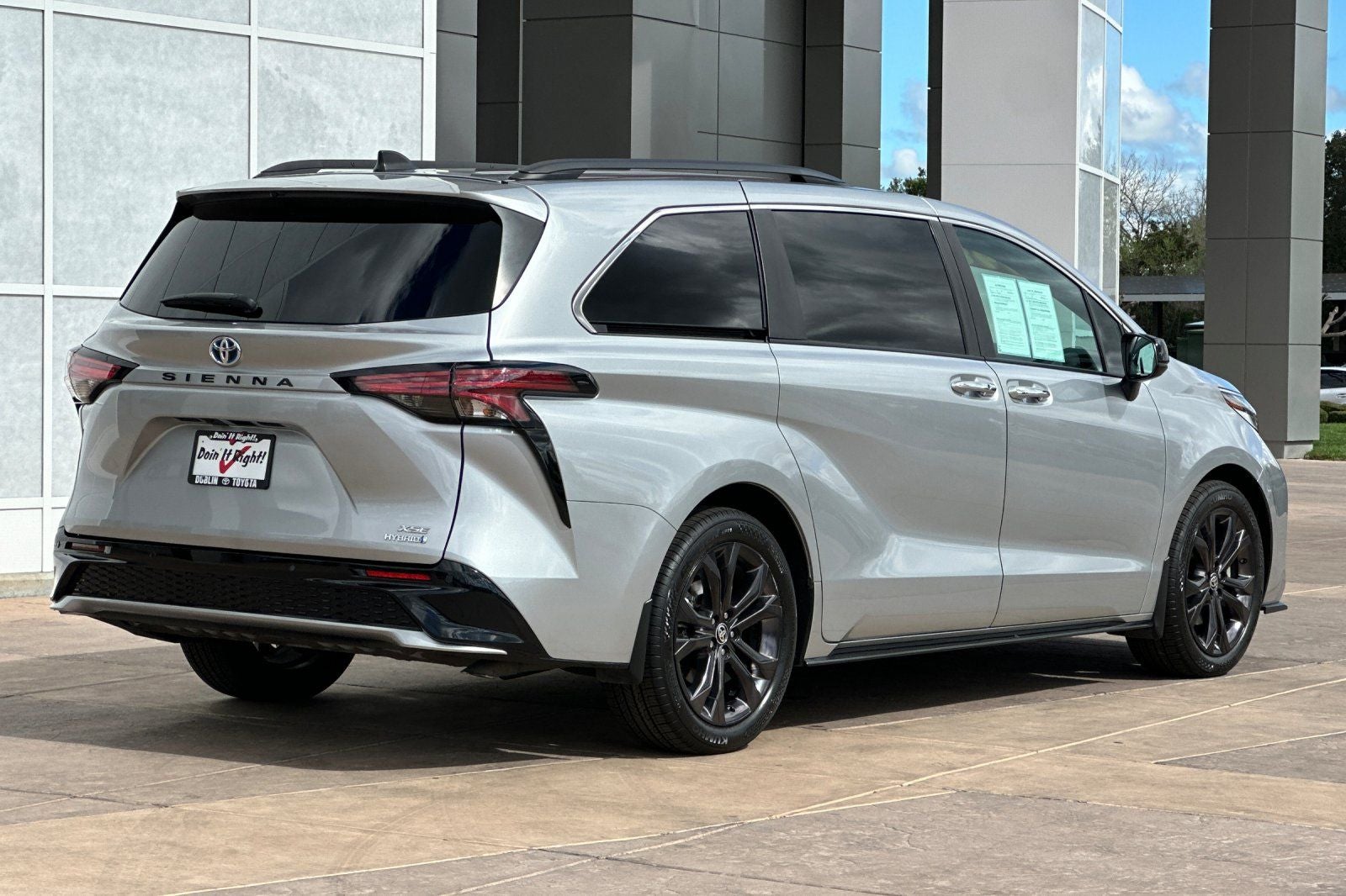 2024 Toyota Sienna XSE 7 Passenger