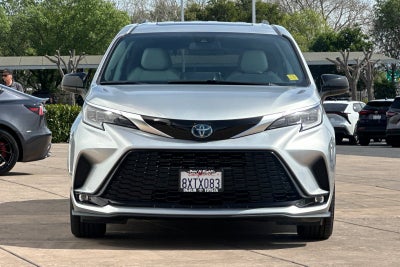 2022 Toyota Sienna XSE 7 Passenger