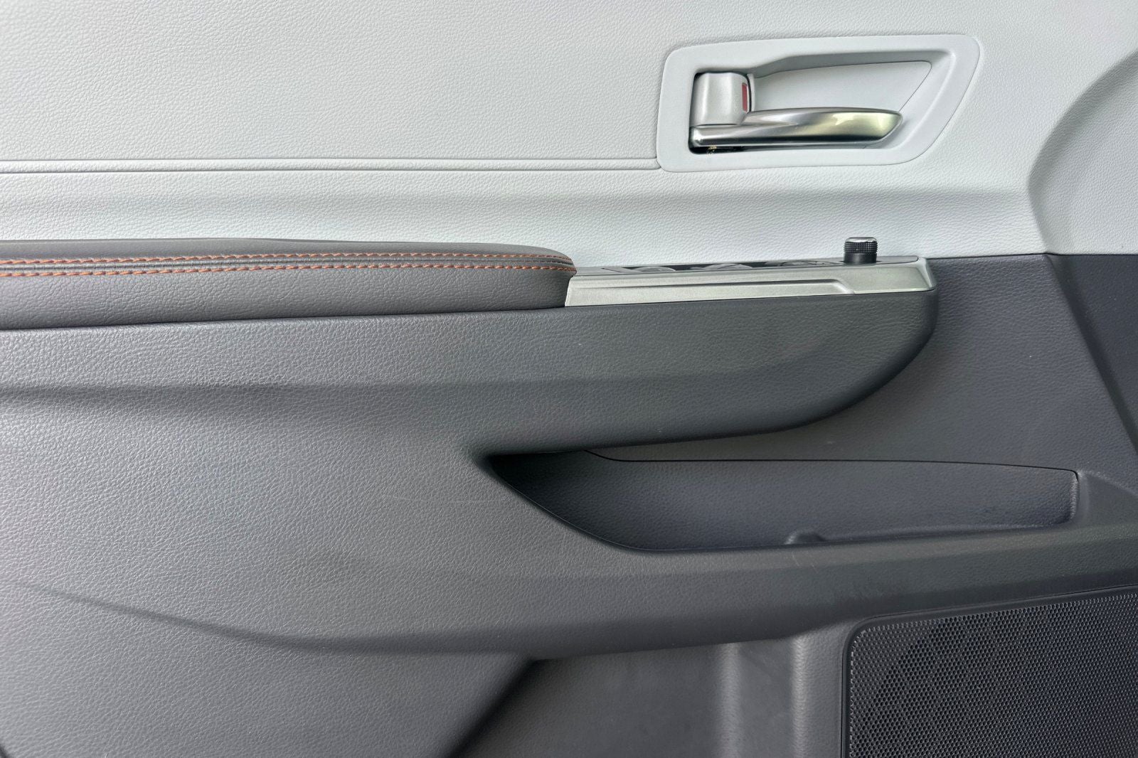 2022 Toyota Sienna XSE 7 Passenger