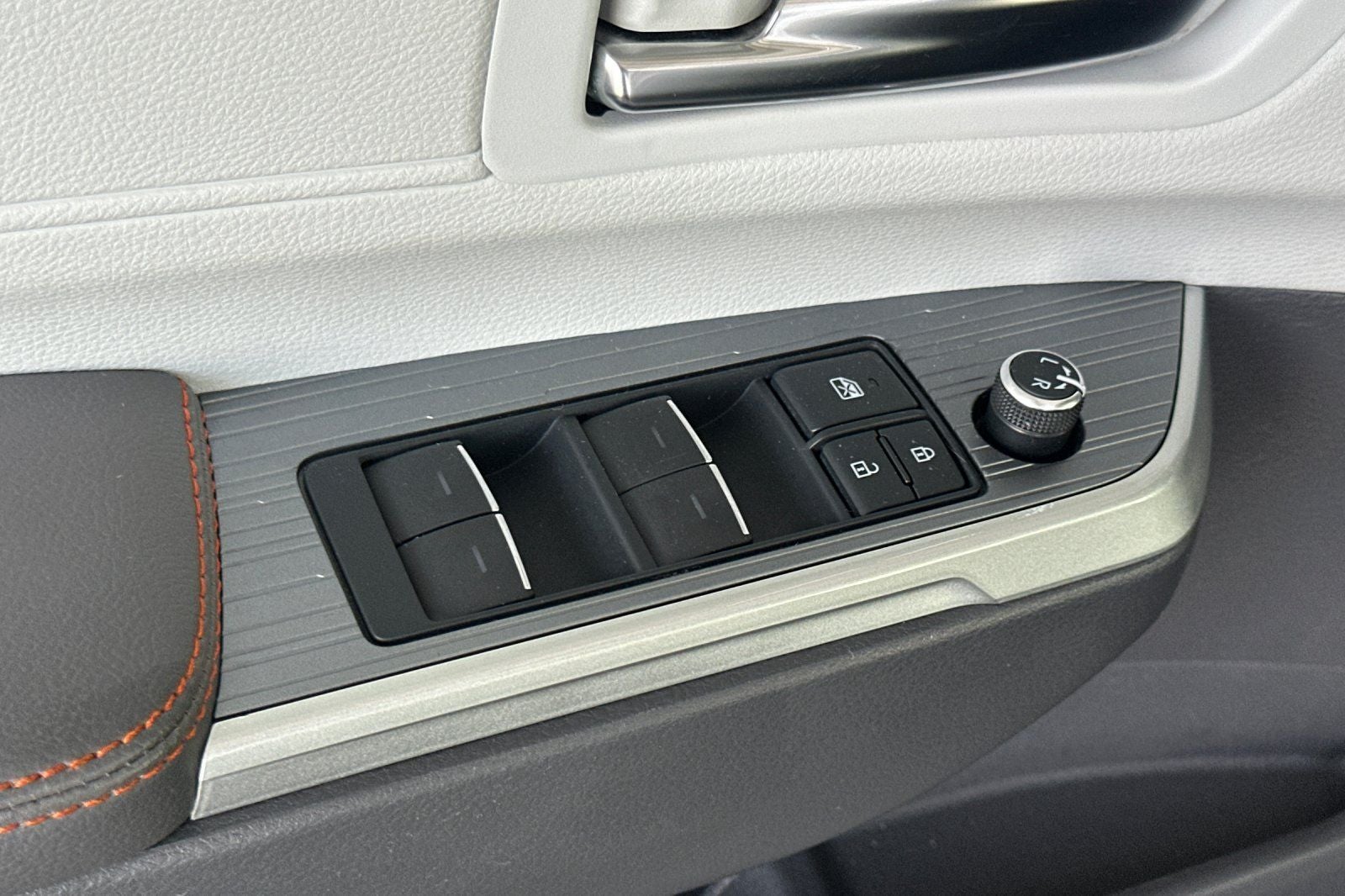 2022 Toyota Sienna XSE 7 Passenger