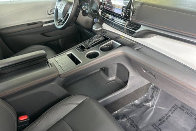 2022 Toyota Sienna XSE 7 Passenger