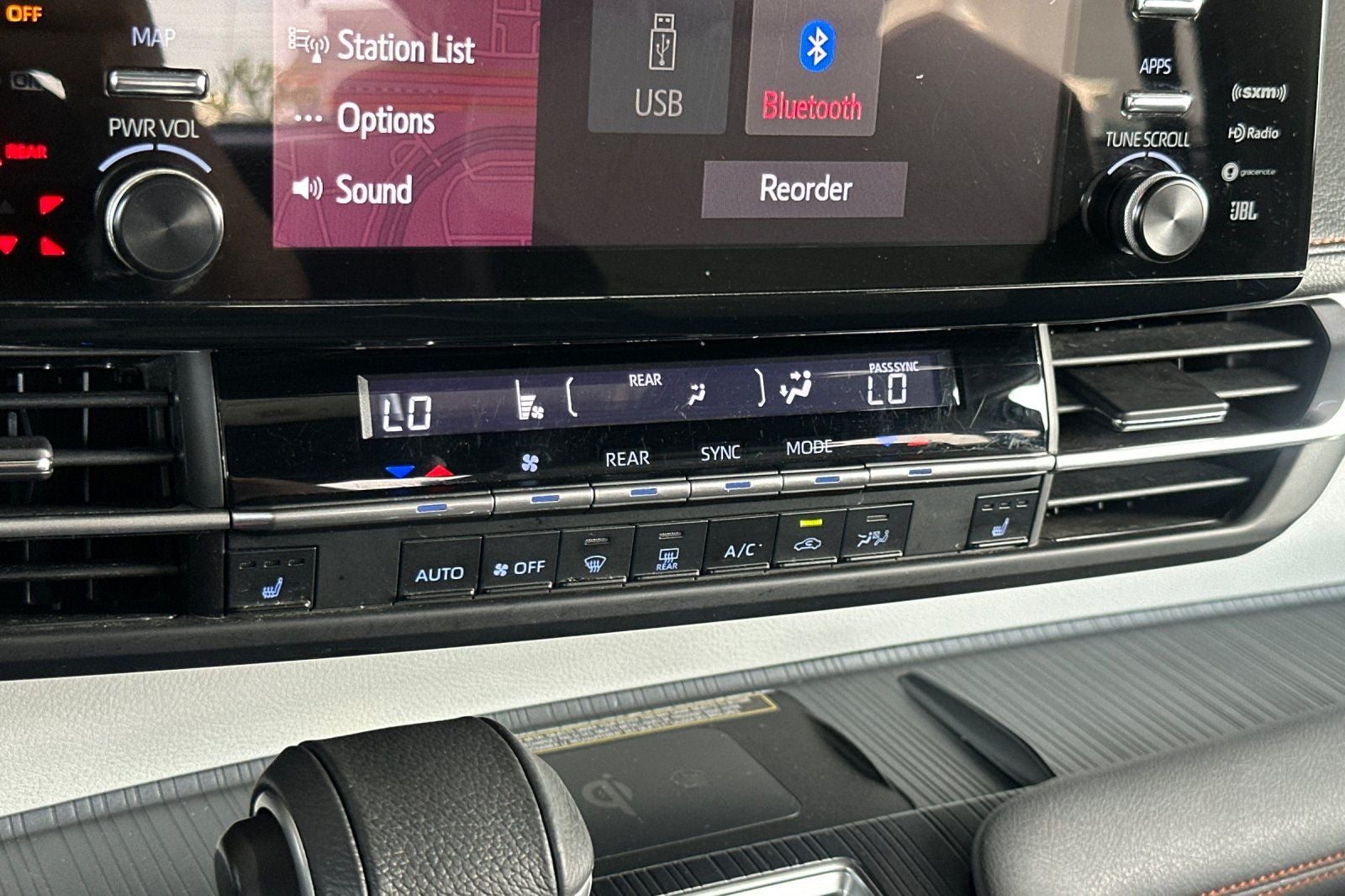 2022 Toyota Sienna XSE 7 Passenger