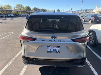 2022 Toyota Sienna XSE 7 Passenger