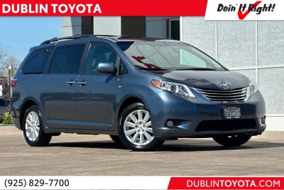 2017 Toyota Sienna XLE 7 Passenger