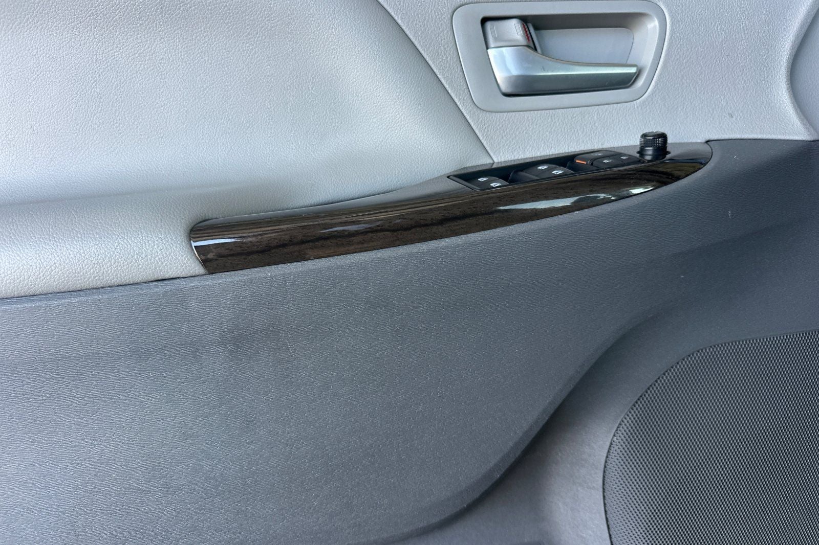 2017 Toyota Sienna XLE 7 Passenger