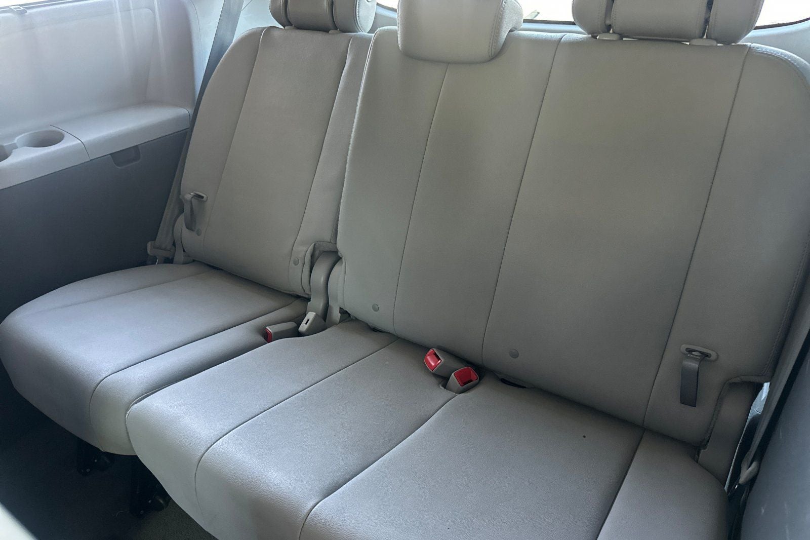 2017 Toyota Sienna XLE 7 Passenger