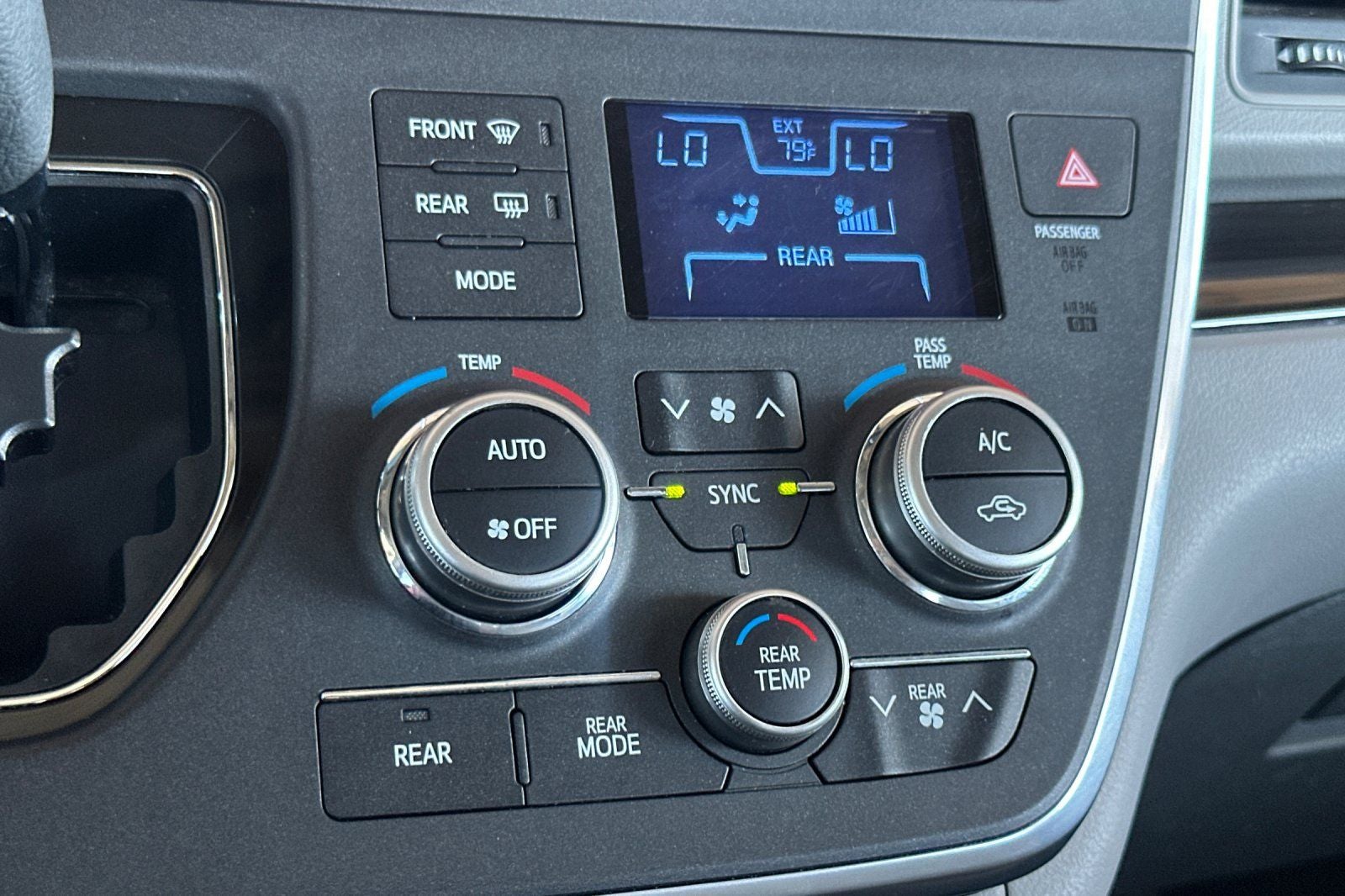 2017 Toyota Sienna XLE 7 Passenger