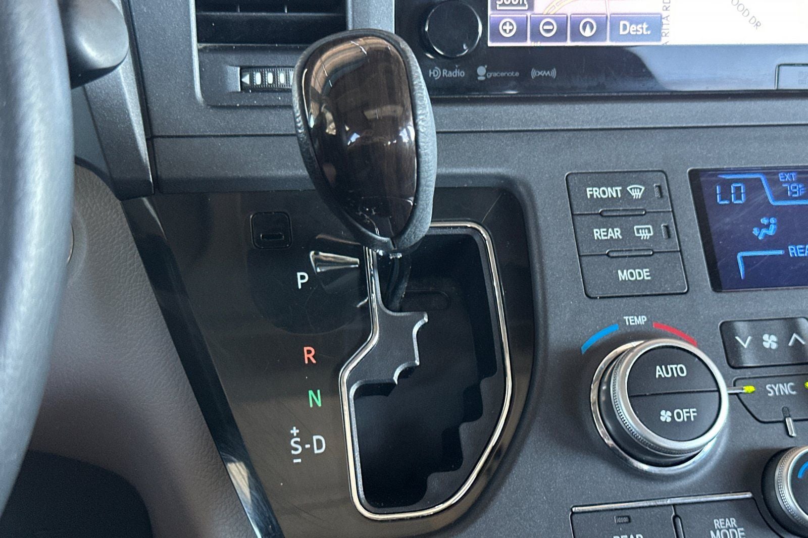 2017 Toyota Sienna XLE 7 Passenger