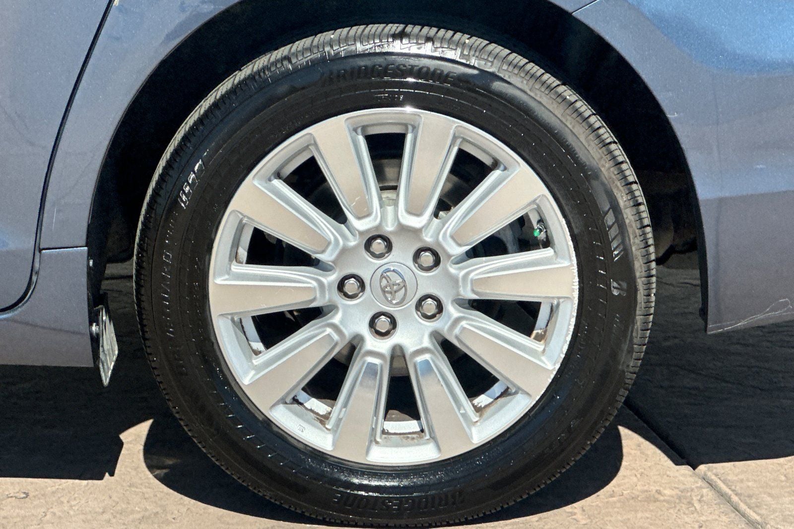 2017 Toyota Sienna XLE 7 Passenger