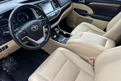 2017 Toyota Highlander Limited Platinum