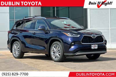 2026 Toyota Highlander Hybrid Platinum