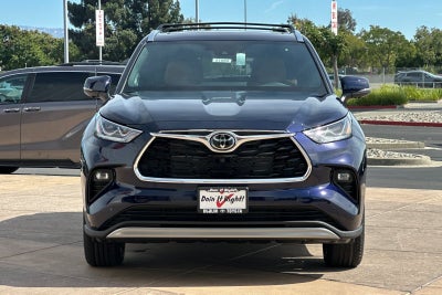 2026 Toyota Highlander Hybrid Platinum