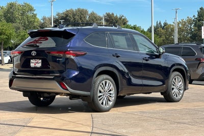 2026 Toyota Highlander Hybrid Platinum