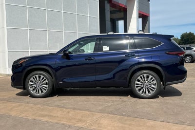 2026 Toyota Highlander Hybrid Platinum