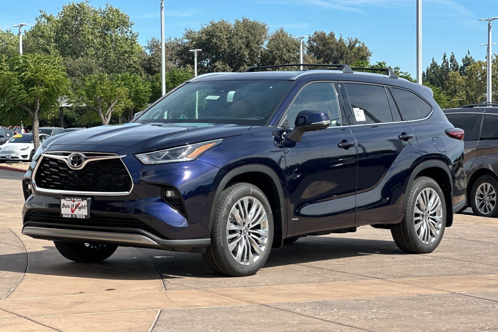 2026 Toyota Highlander Hybrid Platinum