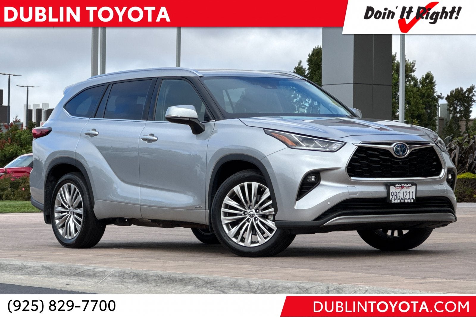 2022 Toyota Highlander Hybrid Platinum