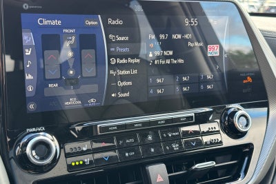 2022 Toyota Highlander Hybrid Platinum