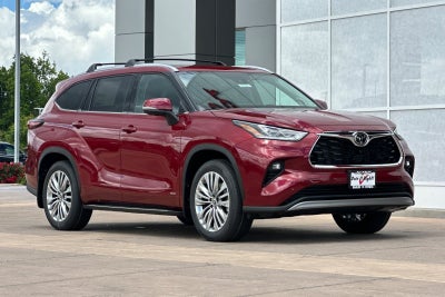 2026 Toyota Highlander Hybrid Platinum