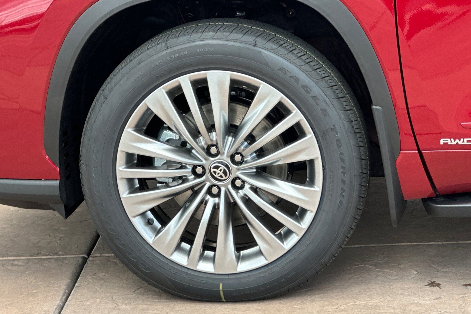 2026 Toyota Highlander Hybrid Platinum