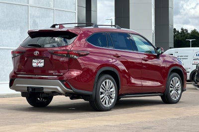 2026 Toyota Highlander Hybrid Platinum