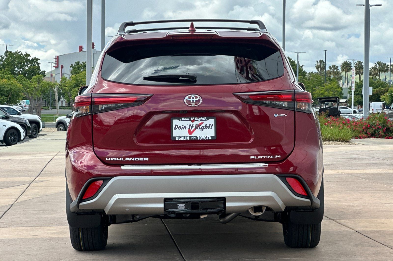 2026 Toyota Highlander Hybrid Platinum