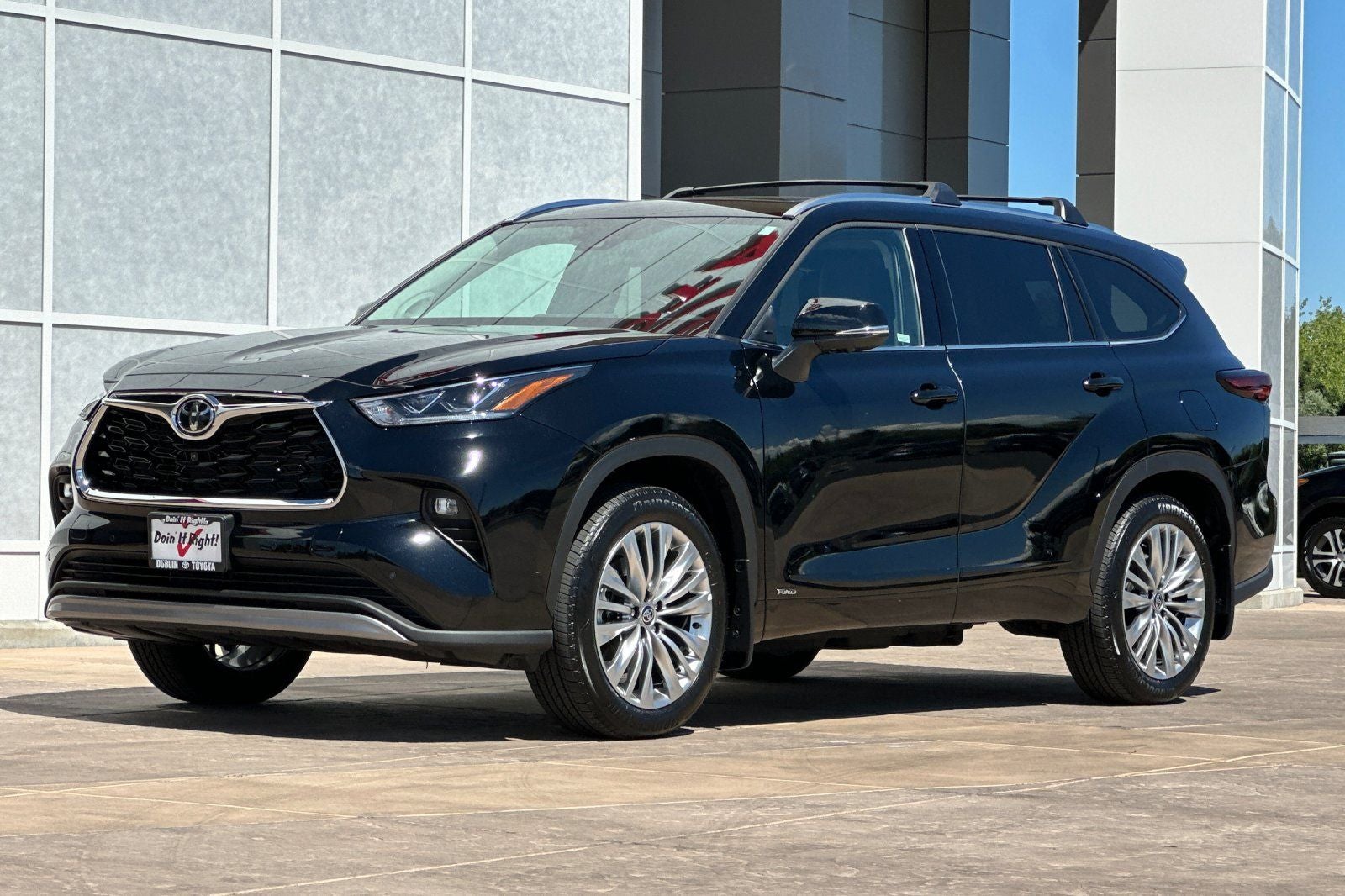 2026 Toyota Highlander Hybrid Platinum