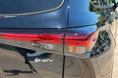 2026 Toyota Highlander Hybrid Platinum