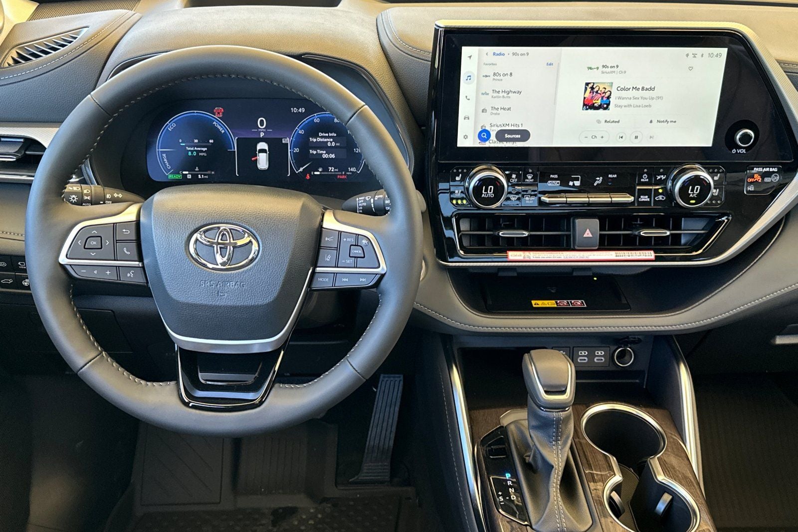 2026 Toyota Highlander Hybrid Platinum