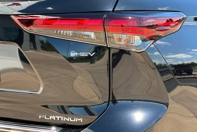 2026 Toyota Highlander Hybrid Platinum