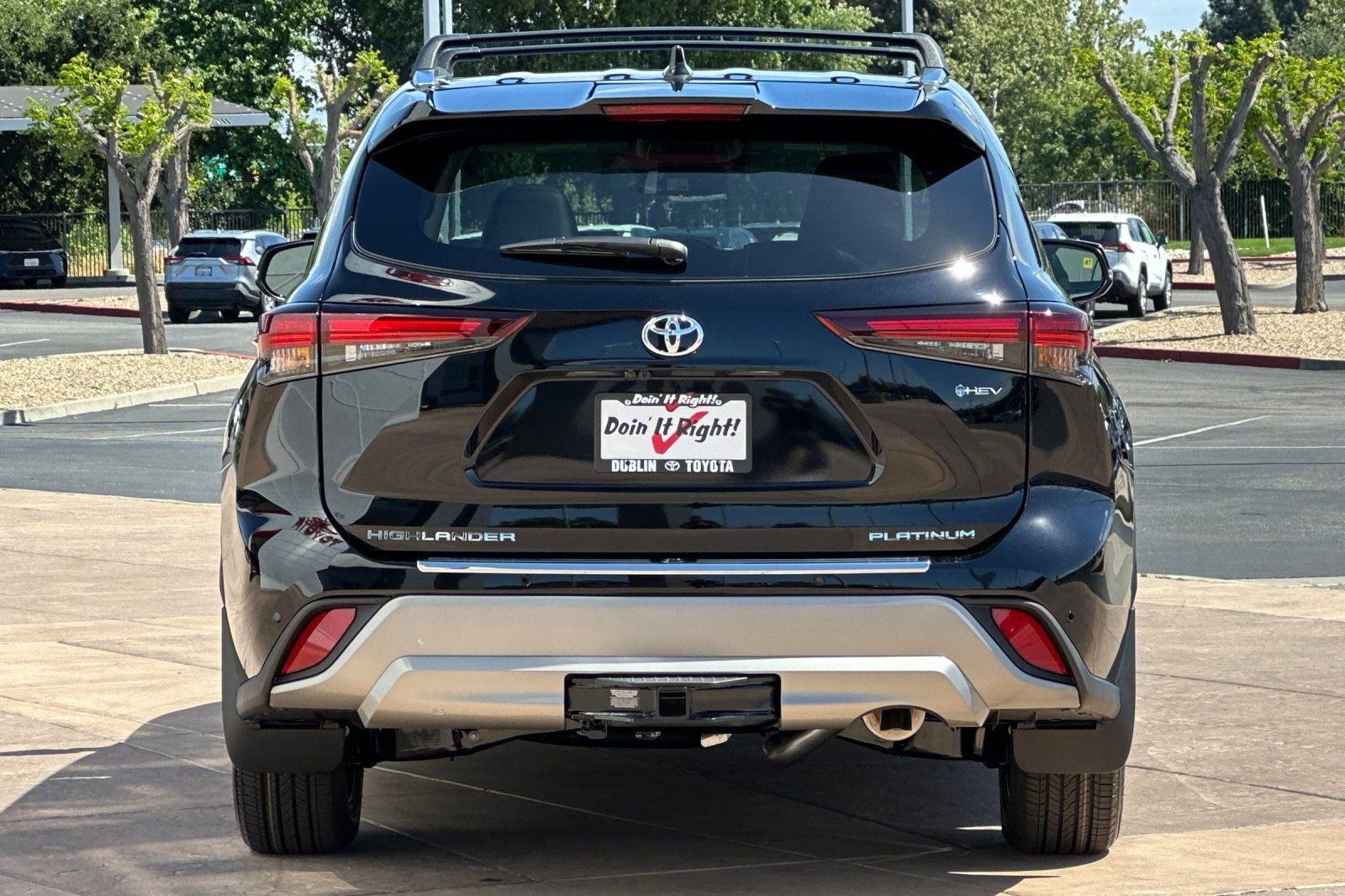 2026 Toyota Highlander Hybrid Platinum