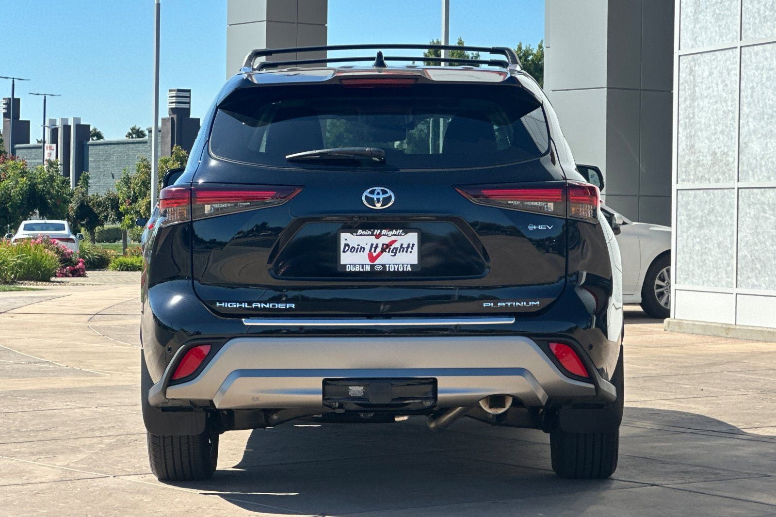 2026 Toyota Highlander Hybrid Platinum