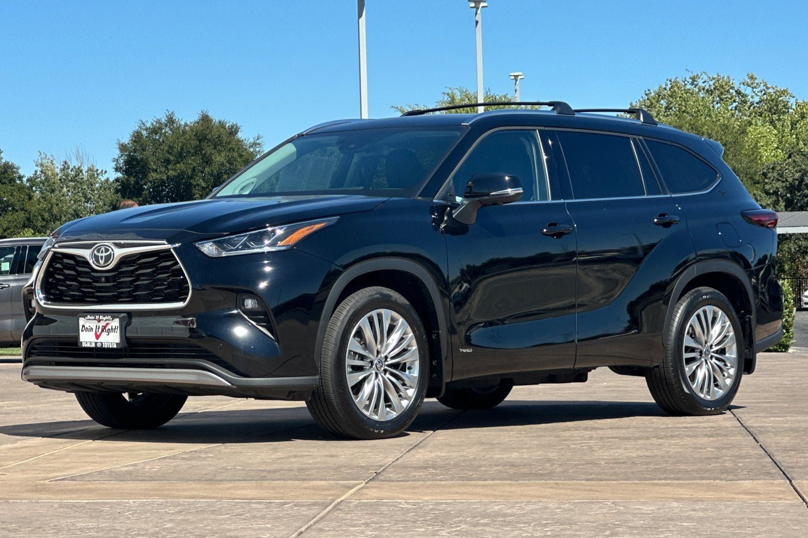 2026 Toyota Highlander Hybrid Platinum