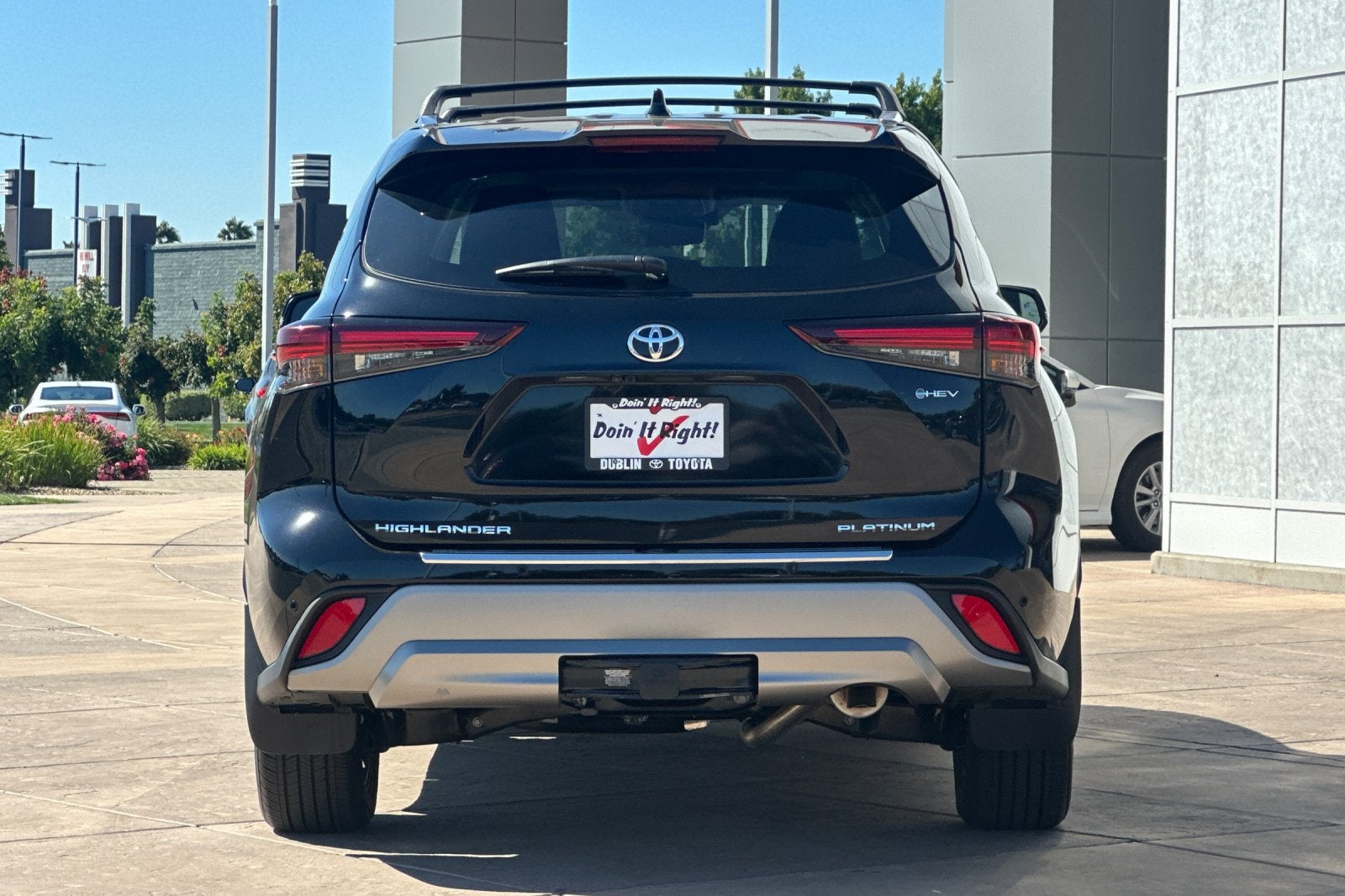 2026 Toyota Highlander Hybrid Platinum