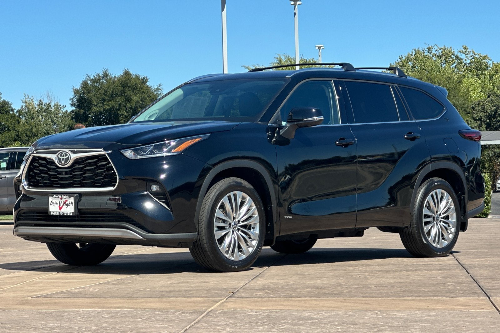 2026 Toyota Highlander Hybrid Platinum