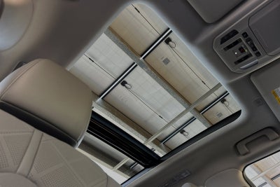 2024 Toyota Highlander Hybrid Platinum