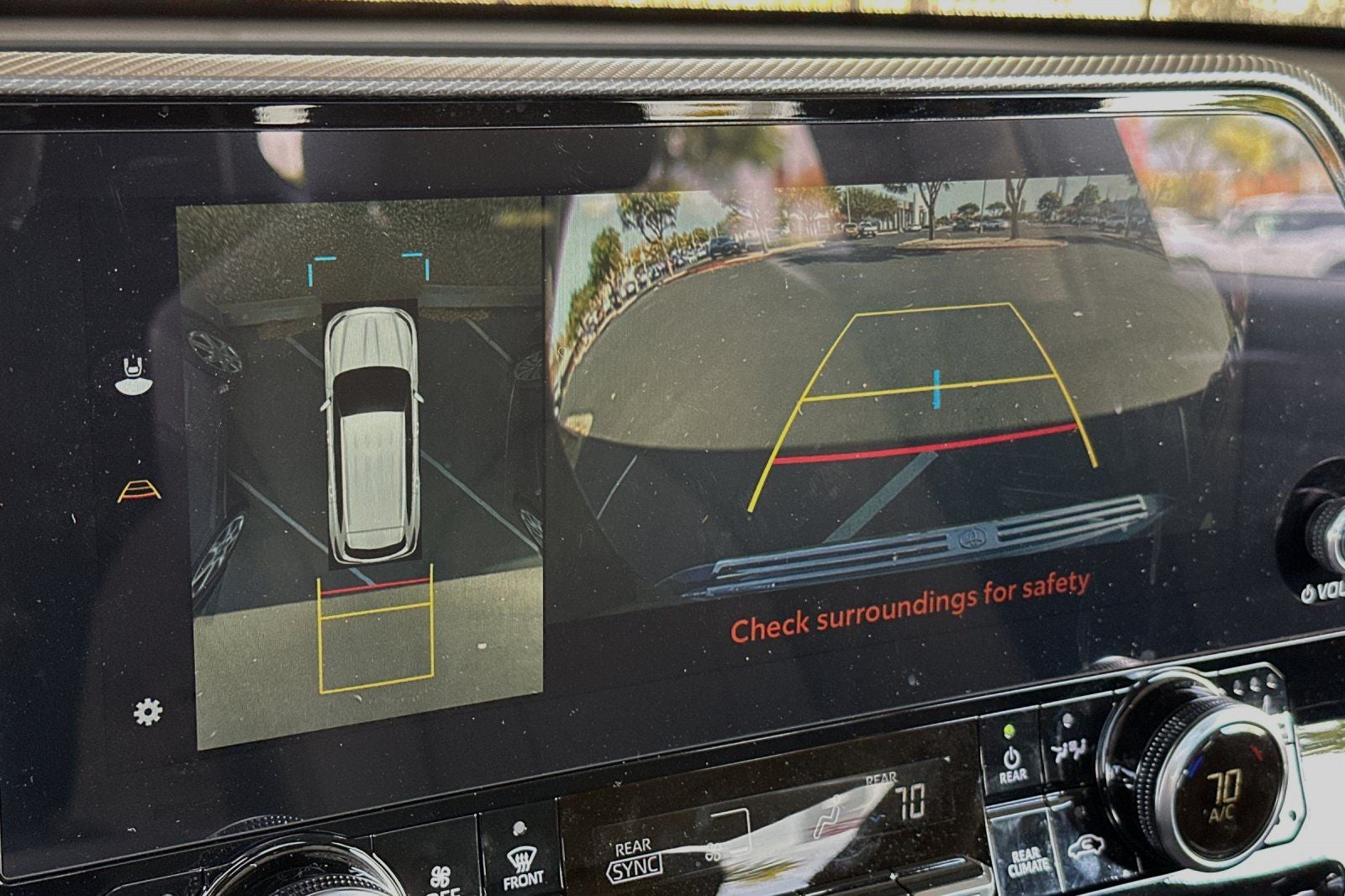 2024 Toyota Highlander Hybrid Platinum