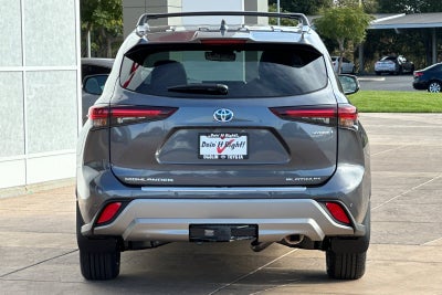 2024 Toyota Highlander Hybrid Platinum