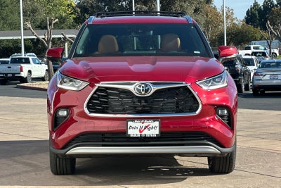 2026 Toyota Highlander Hybrid Platinum