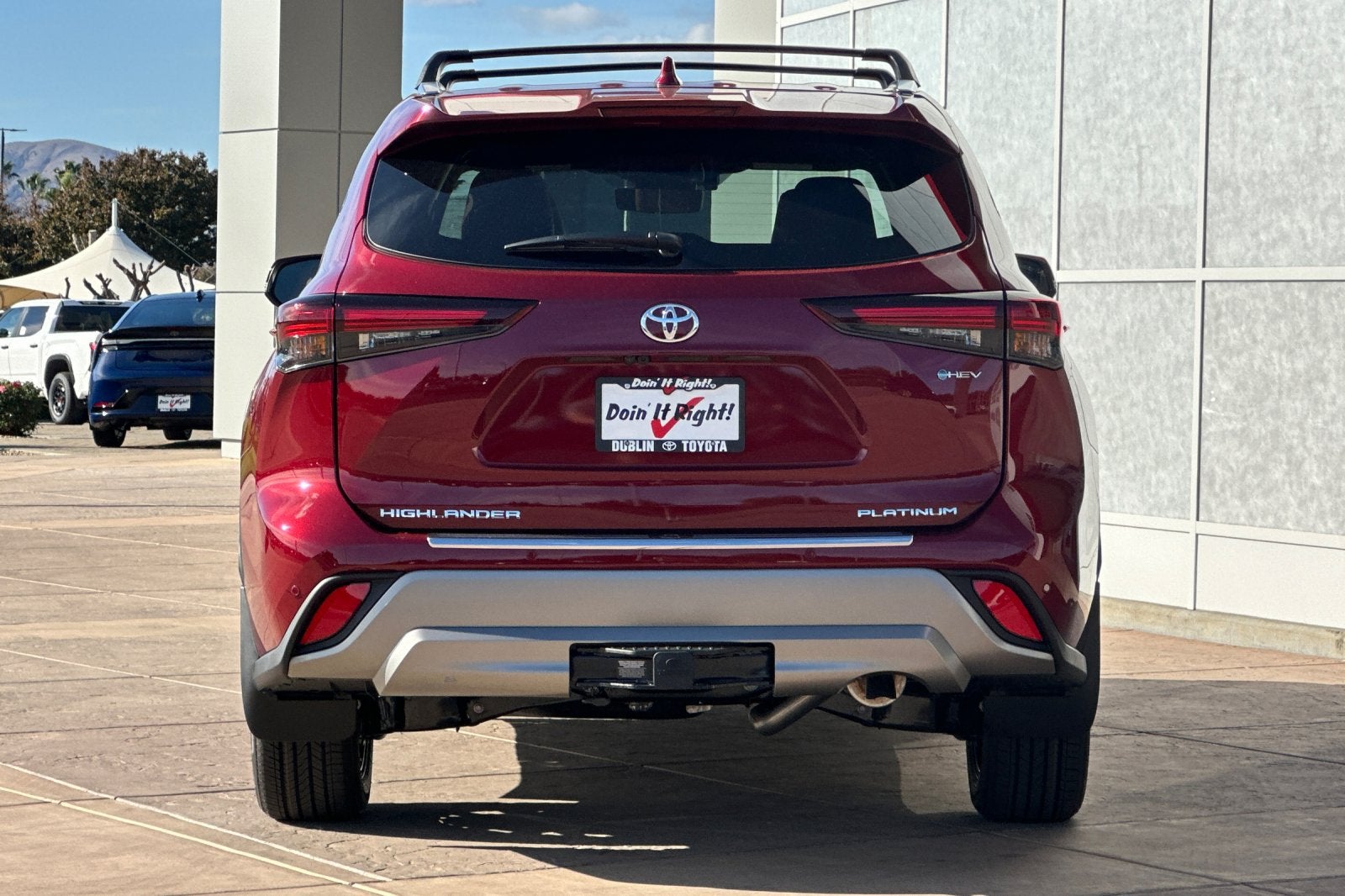 2026 Toyota Highlander Hybrid Platinum