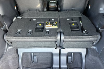 2025 Toyota Sienna Platinum 7 Passenger