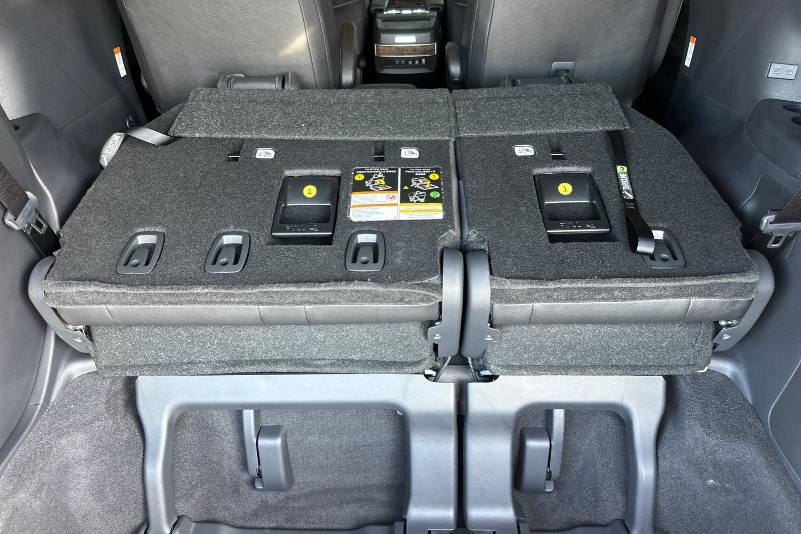 2025 Toyota Sienna Platinum 7 Passenger