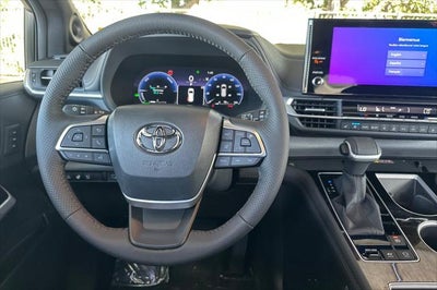 2025 Toyota Sienna Platinum 7 Passenger