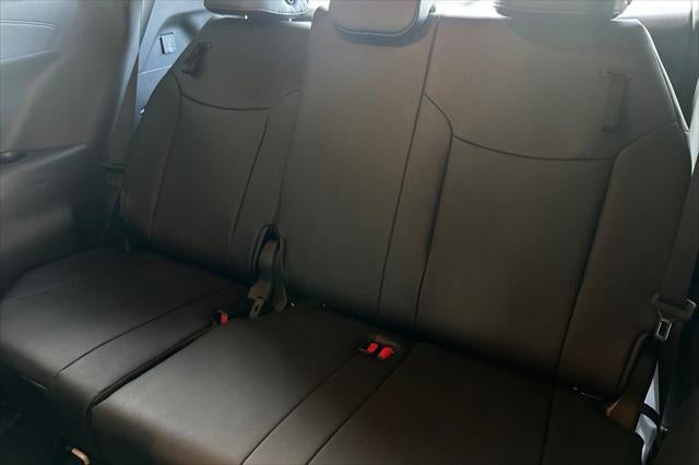 2025 Toyota Sienna Platinum 7 Passenger