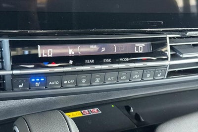 2025 Toyota Sienna Platinum 7 Passenger