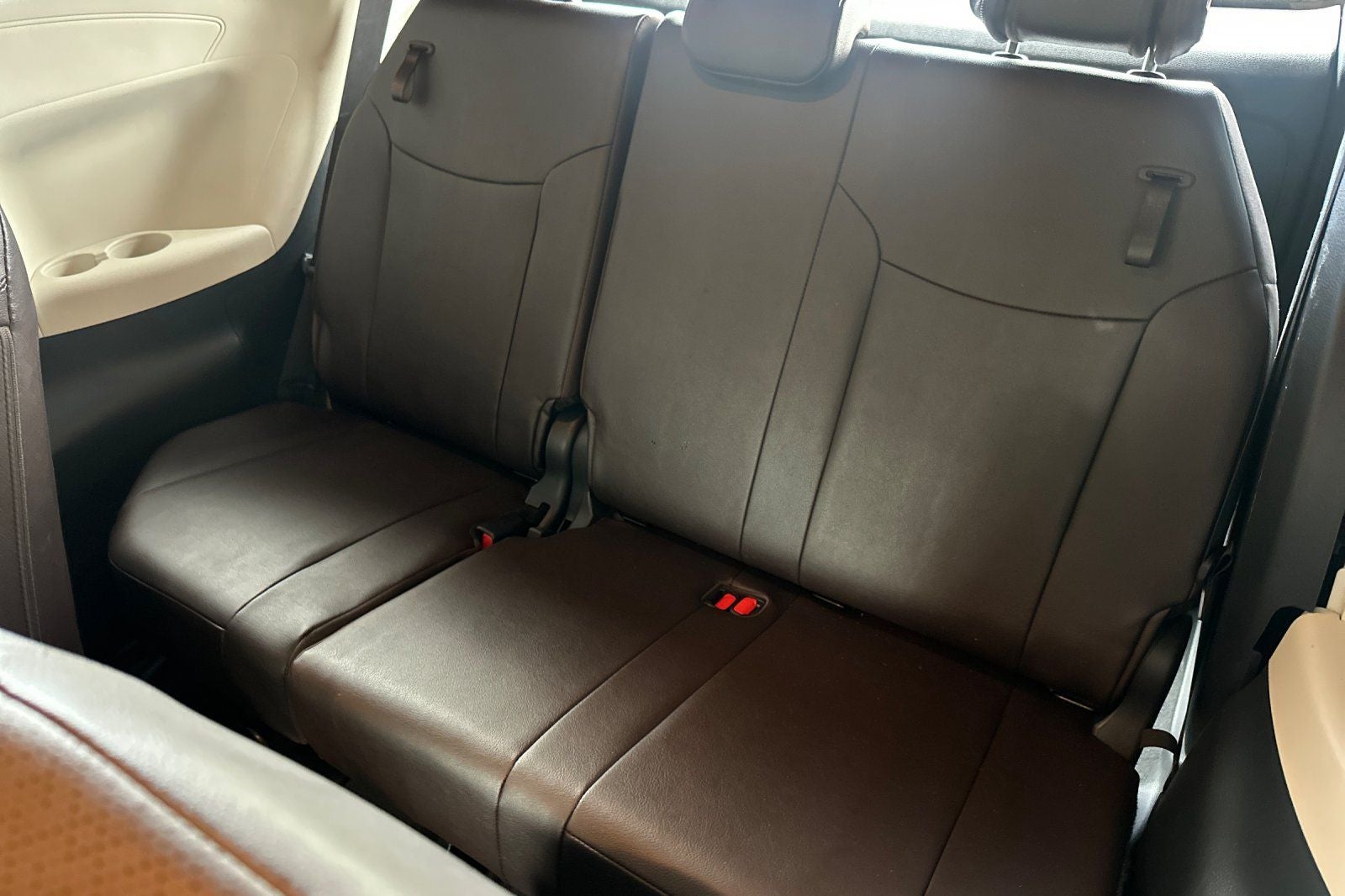 2024 Toyota Sienna Platinum 7 Passenger