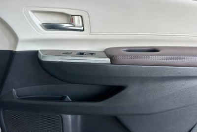 2024 Toyota Sienna Platinum 7 Passenger