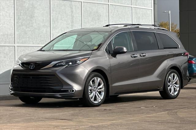 2024 Toyota Sienna Platinum 7 Passenger