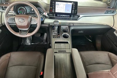 2024 Toyota Sienna Platinum 7 Passenger