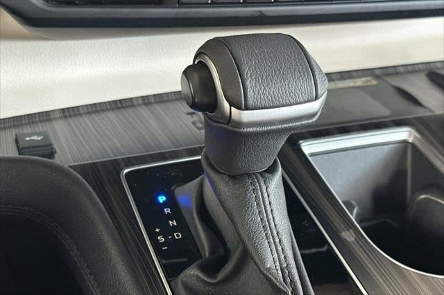 2024 Toyota Sienna Platinum 7 Passenger